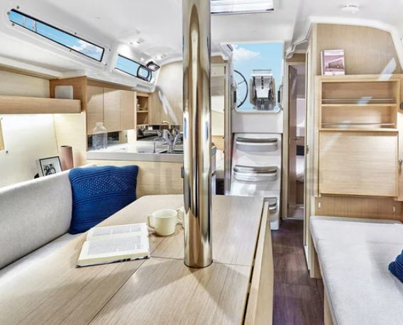 BENETEAU OCEANIS 34.1 - NEW