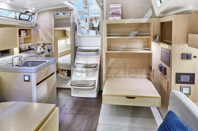 BENETEAU OCEANIS 34.1 - NEW