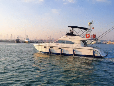 2006 Fly Bridge Catamaran Yacht