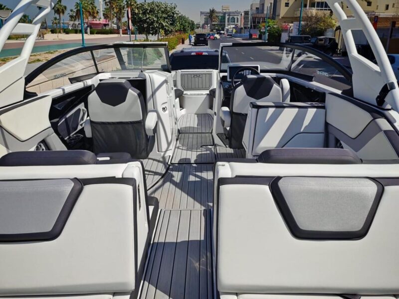 Brand new 2023 Yamaha jet boat 252SD