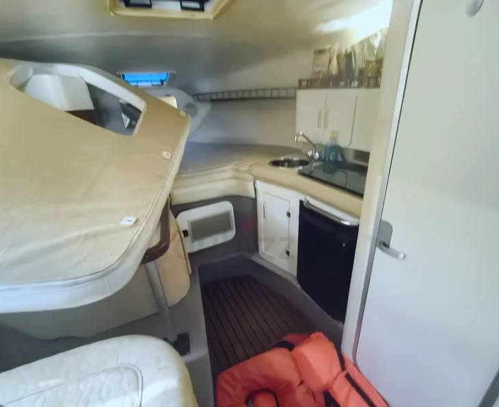 Monterery Mini Yakht Cabin Sleeper 2 Beds 28ft