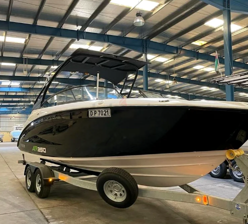 AR250 Jet Boat