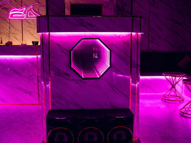 Floating nightclub - Investment opportunity