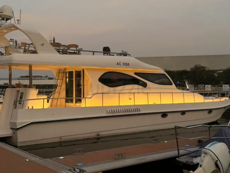 For Sale: Al Wosmi Yacht – 62 Ft