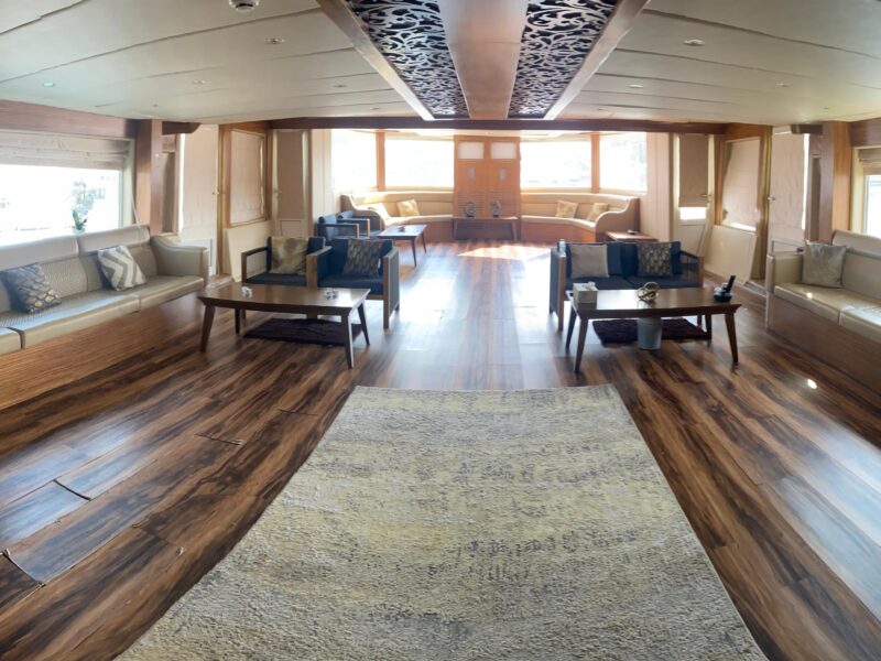 Yacht for Sale – 28M | Ideal for Charter or Private Use