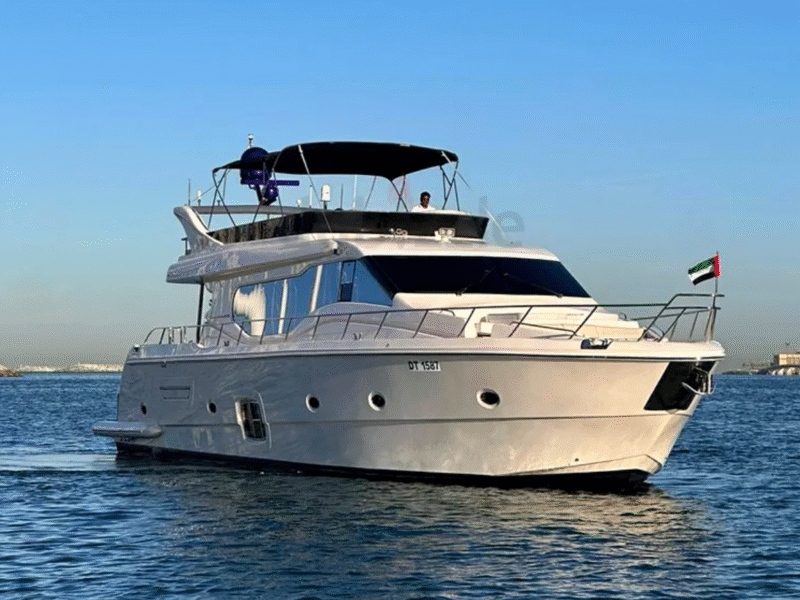 78ft Yacht with Jacuzzi in Dubai