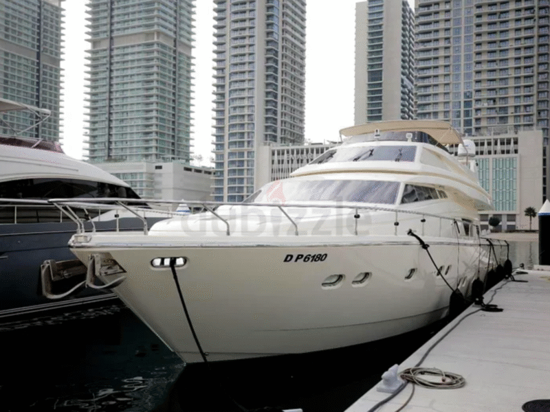 1996 Ferretti Yachts 80