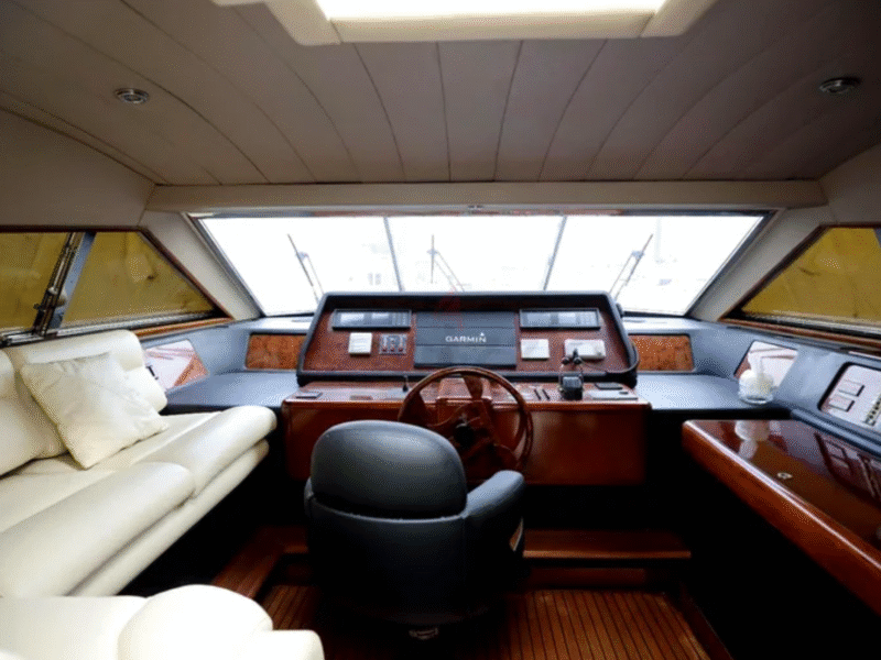 1996 Ferretti Yachts 80