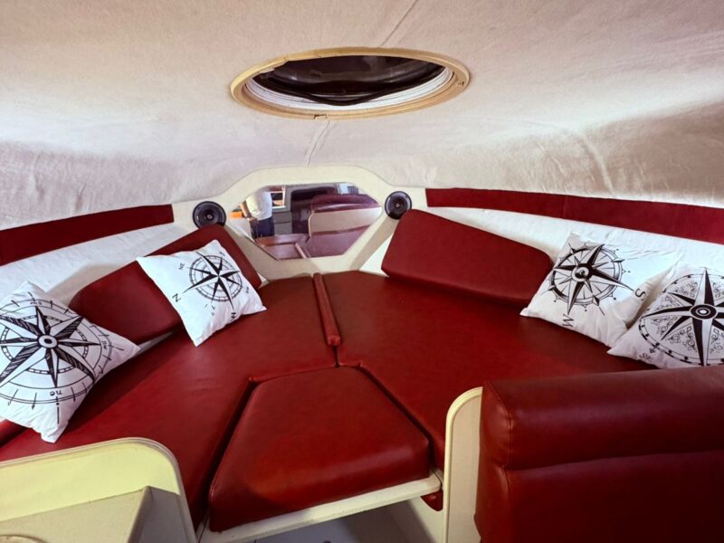 Carver Cruiser 30 feet