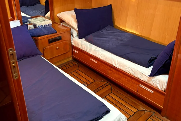 Adora 53 Plus Extended Swim Platform Tender