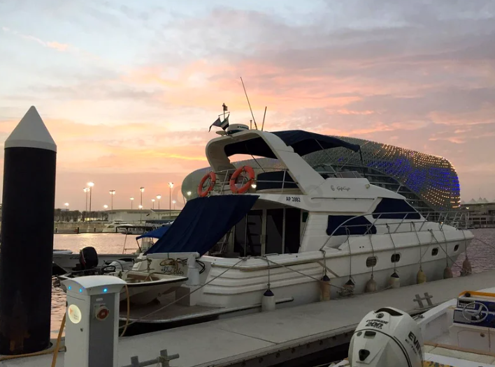 Adora 53 Plus Extended Swim Platform Tender