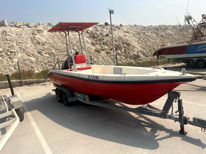 Habar 25ft fishing boat.