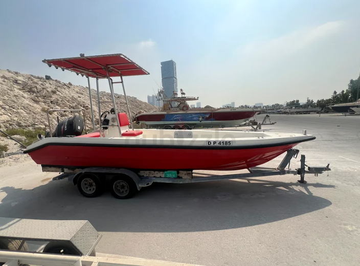 Habar 25ft fishing boat.