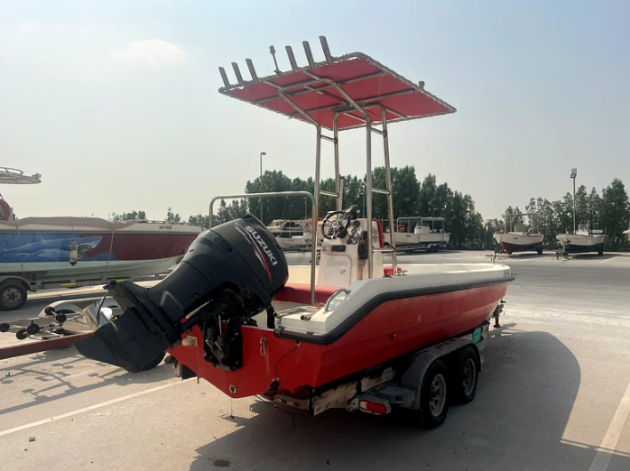 Habar 25ft fishing boat.