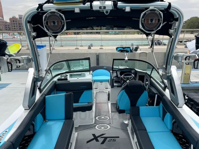 Mastercraft XT-25 | Epic Surf Wake