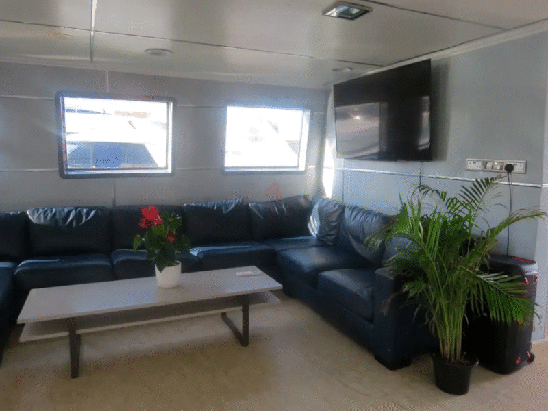 YACHT FOR SALE – CATAMARAN