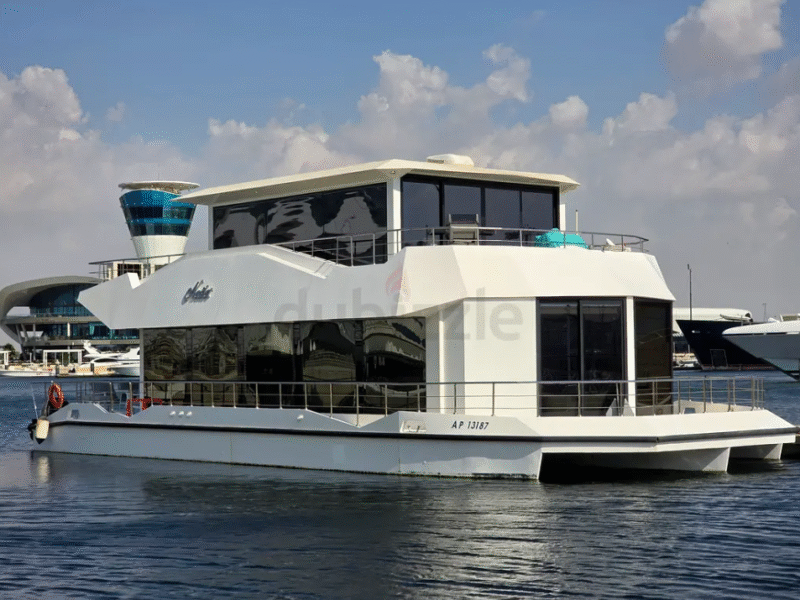 ️ FOR SALE: LUXURY HOUSEBOAT – AED 1.2M