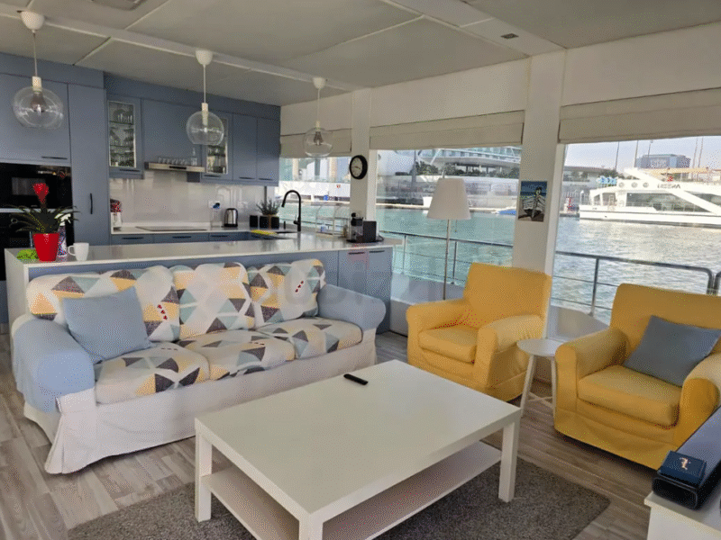 ️ FOR SALE: LUXURY HOUSEBOAT – AED 1.2M