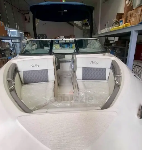Sea Ray Model 210 SLX - 2015