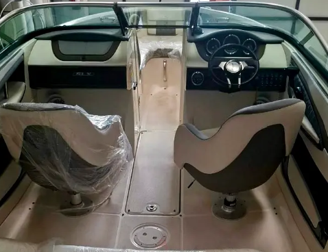 Sea Ray Model 210 SLX - 2015