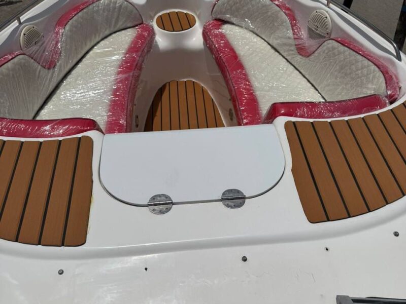 Doral 245 – 25ft – AED 150,000