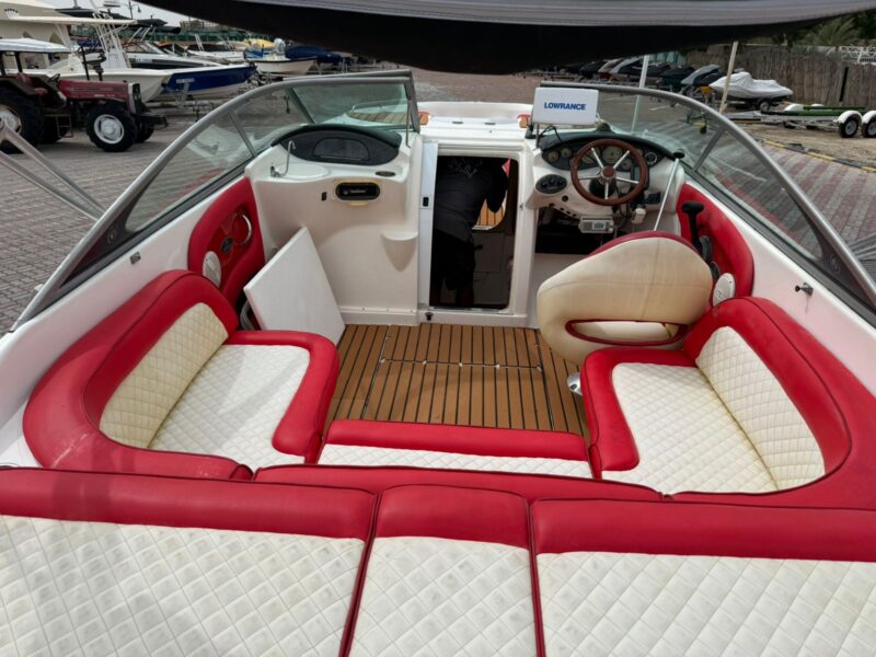 Doral 245 – 25ft – AED 150,000